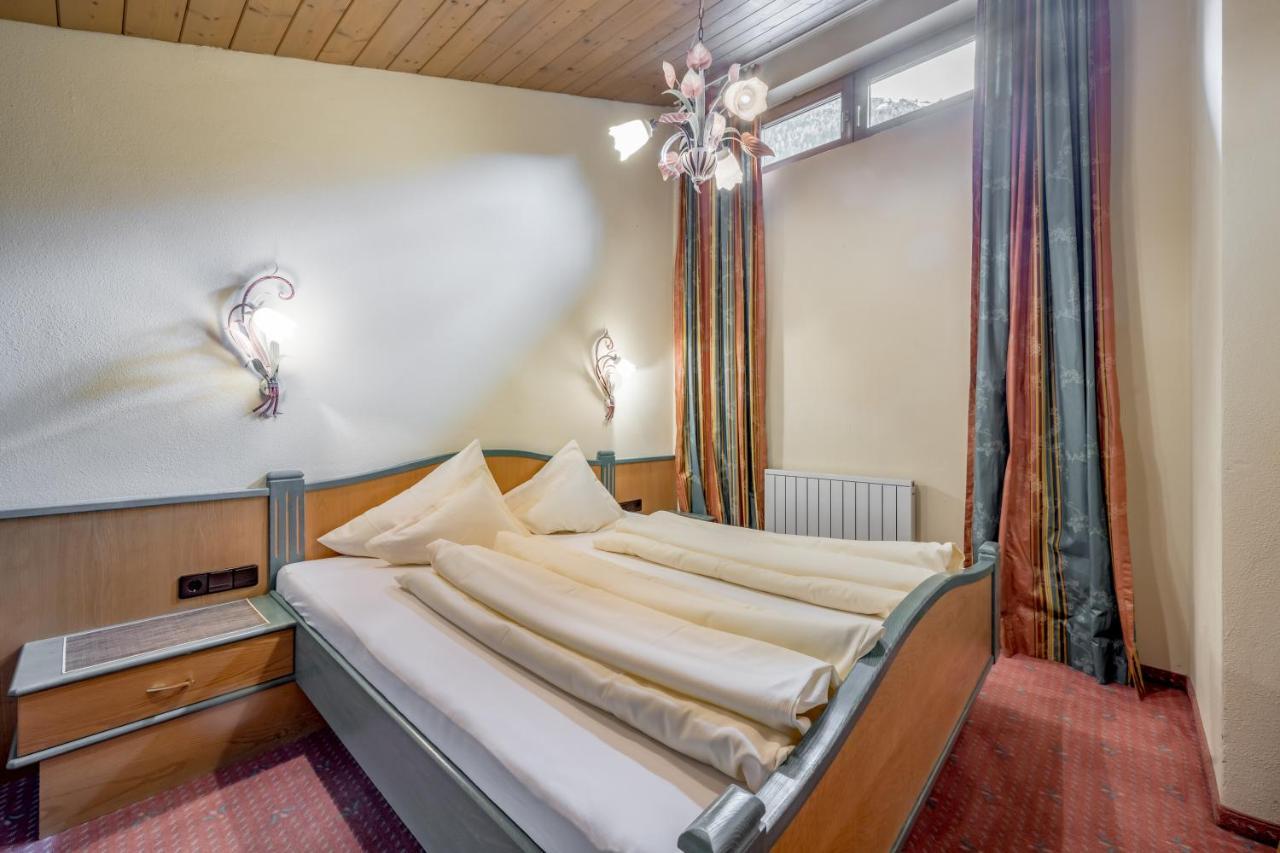 Residenz Tamara Aparthotel Solden Exterior photo